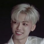 <b>야야</b>얘들아 얘정도면 눈 얼마나 큰 거임