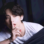 [모두드루와] 방탄 <b>뷔</b> 아까풀린 화보 개쩐다.....