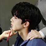 콧대 조카 높네