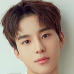 얘들아 <b>본진</b> 그릴만한 <b>사진</b> 좀 주라!!!!!