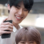 <b>재현</b> 왤케잘생겼냐