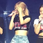 <b>로제</b> 말랐는데 몸매라인