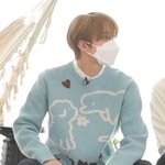 [NCT즌] 헐 얘들아 정우 옷에 이거