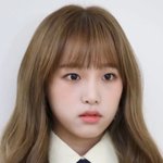 나 <b>최예나</b> 닮았다는데 칭찬임..?