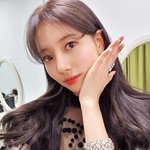 [추반] <b>예의</b>상으로 한 예쁘다는 말 기분 좋음<b>vs</b>그닥