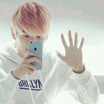 [모두드루와] 백현 이 <b>사진</b> <b>원본</b> 좀 줘