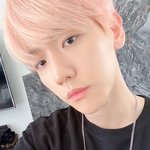 나 백현 이 <b>셀카</b> 처음 본다