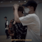 [<b>NCT</b>즌] 귀여워ㅜㅠㅠㅠㅠ 4살 어린 <b>동생</b> 손 타는 텐