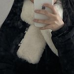 얘드라 이런 목도리 유행 <b>지남</b>?