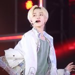 근데 지민이랑 천러랑 ㄹㅇ닮음