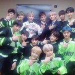 덥즈랑 <b>백시</b> 사진 찍은 건데