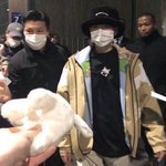 백현이 오늘 입은 옷 이때 입은 옷임 ㅋㅋㅋ
