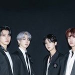 이번 달 라이브 20번 킨 얼굴 천재 남돌