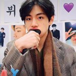 [방탄소년단] <b>김밥</b> 물고 한 번 더 와주라