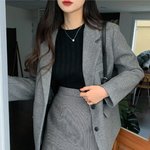 <b>이런</b> 옷 어울리는 얼굴?<b>느낌</b> 뭐냐