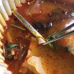 마라탕 먹는데 <b>숟가락</b> 빠짐