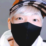 강아지가 자꾸 눈 깜빡거리는데 이거 <b>무슨</b> <b>뜻</b>인가요