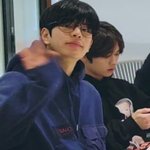 <b>원필</b>이랑 좀 닮은 듯