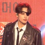 올해 20살 되는 <b>휴닝</b>카이 합동공연 외모수준