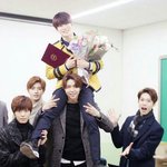 [NCT] 재현이랑 정우 같은 해에 <b>졸업</b>한 거 있지?