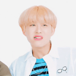 [NCT즌] 양동이 가지고 자른 듯한 <b>반듯</b>한 앞머리와 금발의 조합