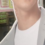 [NCT즌] ㅅㅂ 누가 네이처 마크 <b>간판</b> 목 이빨로 물고 감