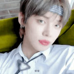 [TXT] 나 입덕 <b>첫날</b>에