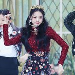 [댓글부탁해] <b>여</b><b>돌</b> <b>무대</b>스타일링 특징이 뭔거같아 ??