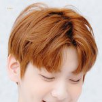 생긋거리면 요동치는 <b>팬심</b>