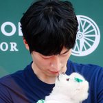 특기<b>사항</b> 아는사람? 들어오면 서강준을 뽀뽀해줌