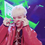 어제 콘서트 아직도 <b>여운</b> 안가네