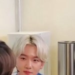 얼굴은 <b>메</b><b>컵</b>해서 덜 빨개진거일텐데