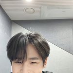 심각한 얼빤데 라이브온 보다가 <b>최병찬</b> 잘생겨서