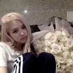 [댓글부탁해] 너네 여름/겨울 하면 떠오르는 <b>여돌</b>이나 <b>여돌</b> 사진 있어 ??