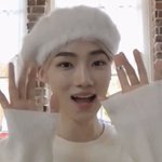 이거 반지 디자인이 원래 이런거?