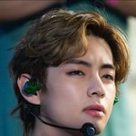 진짜 <b>뷔</b>는 표정궁예하면 안되겠다