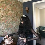 [모두드루와] 손나은이 입은 명품 착장