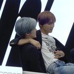 [NCT즌] 잼동 시그보니까 <b>이때쯤</b>에 많이 친해진듯