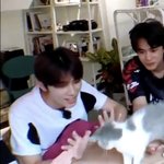 [NCT즌] 덕준이 고양이한테 이렇게 <b>인사</b>함