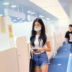 장원영 다리 모음