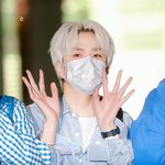 [트레저] 손 예쁜거 <b>알고</b>있었은데;;