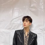 [더보이즈] 영훈이 진짜 렌즈끼면 더 <b>비현실</b>적이야 얼굴이..