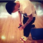 [드루와] 팬이 준 선물을 <b>과도</b>하게 사용중인 박재범