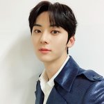 어제 <b>황민현</b> 얼굴 ㅆㅅㅌㅊ