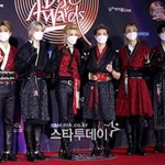 <b>레카</b> 다들 정장 입을 <b>때</b> 우린..