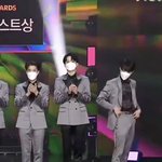 [NCT즌] 김동영 <b>포즈</b> 사건은 쟌이 동역도 함께였다.