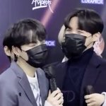 방탄 <b>슈가</b>는 사람 눈을 잘 못 바라봐