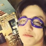 나만그런진 모르겠는데 정국이랑 유재석 좀 닮은거같냐