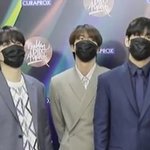 [방탄소년단] 아니 누가 애들한테 <b>삼행시</b> 시킴?;;