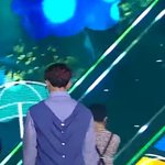 [펜타곤] 야 <b>홍시</b>옷 이거 뭐냐